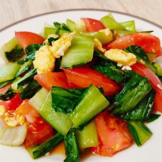 副菜に☆チンゲン菜と卵とトマトのオイスター炒め